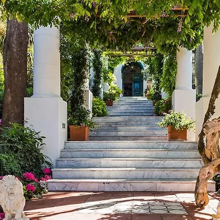Amazing In This Incredible Place Villa Capri