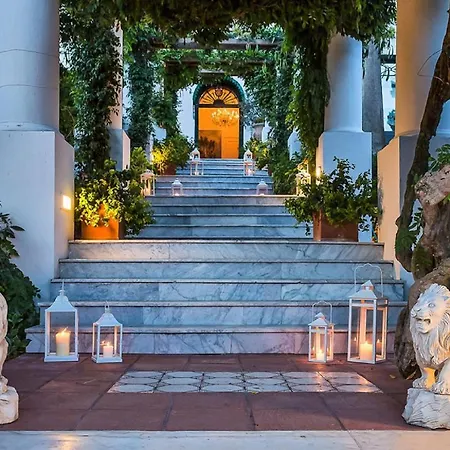 Amazing In This Incredible Place Villa Capri